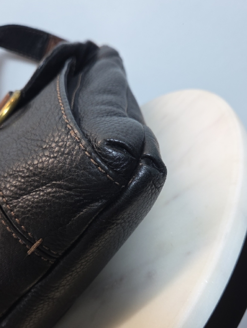 Fossil Black and Brown Leather Crossbody Bag - Picture 4 of 11
